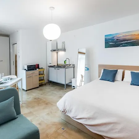 Easy Flat Vezia, Indipendent Entrance, Free Parking Apartment Lugano Room photo