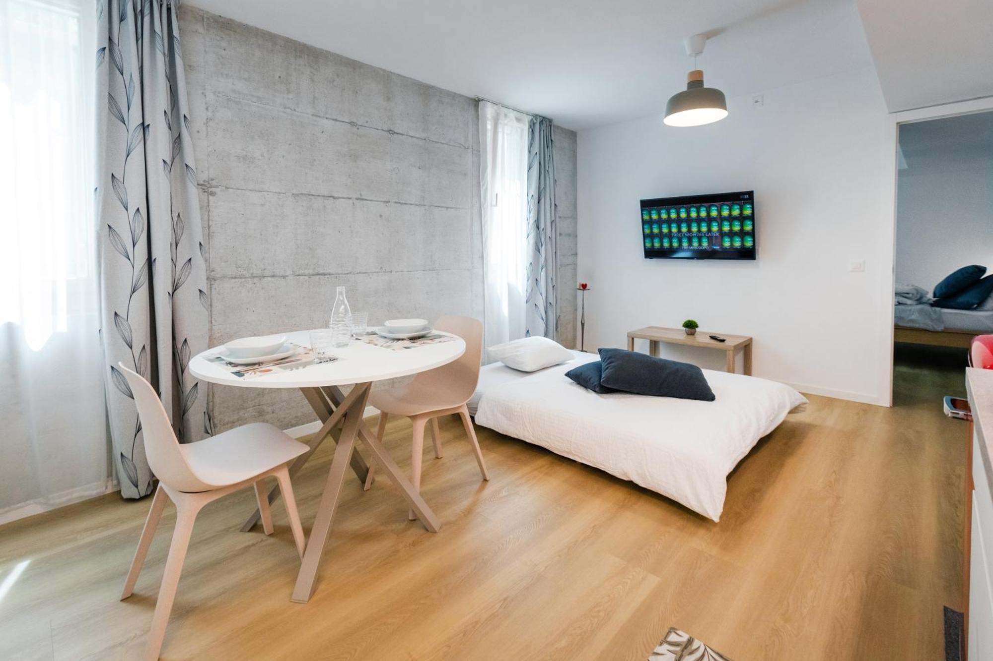 Easy Flat Vezia, Indipendent Entrance, Free Parking Lugano